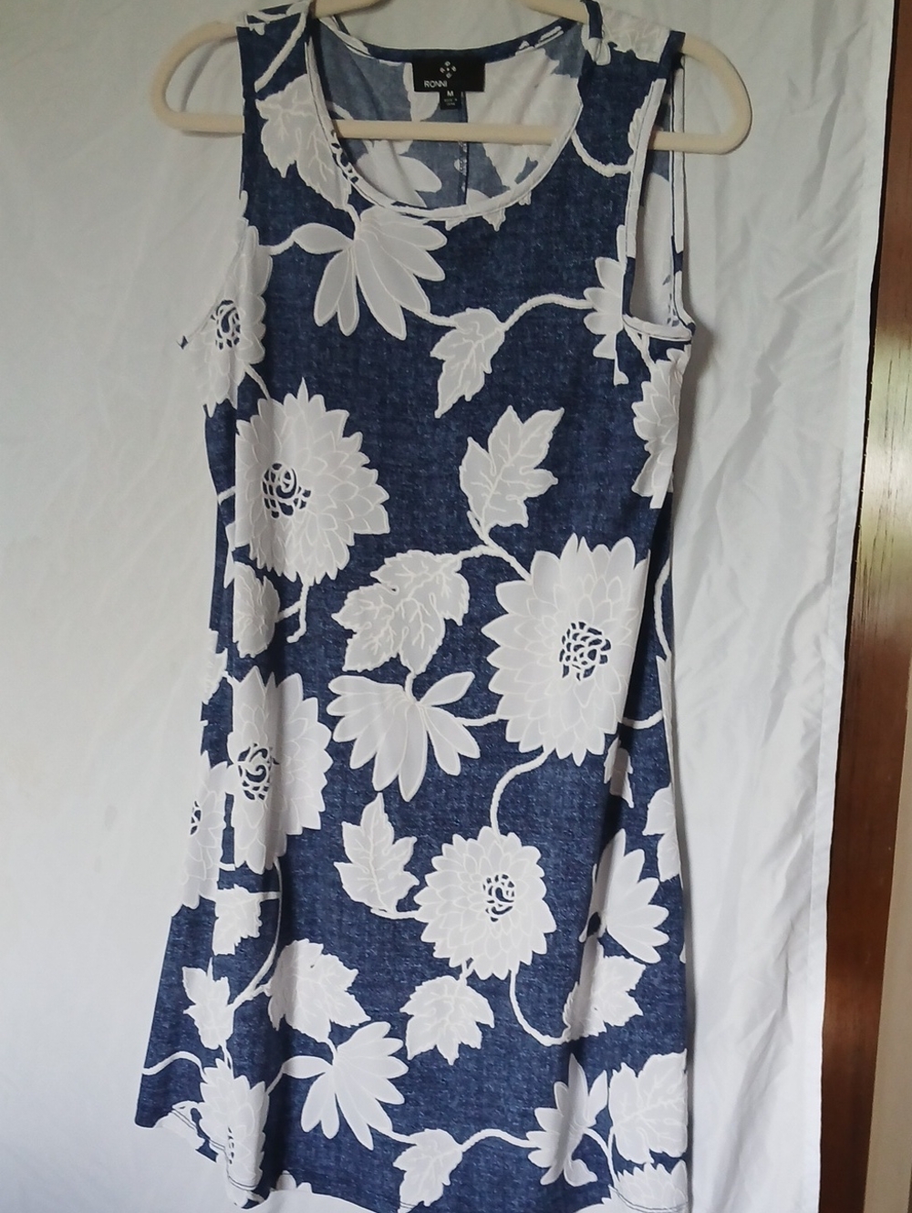 Ronni Nicole Navy and White Floral Sleeveless Dress